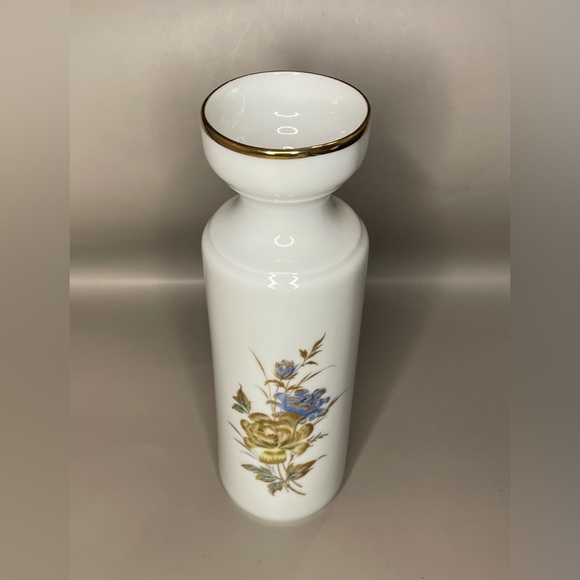 Stunning Classic German Kaiser Porcelain Hand Painted Blue & Gold Flower Vase - Picture 3 of 12
